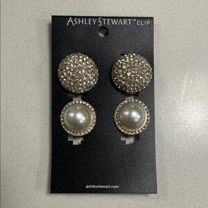 Ashley Stewart Gold Stud Earrings